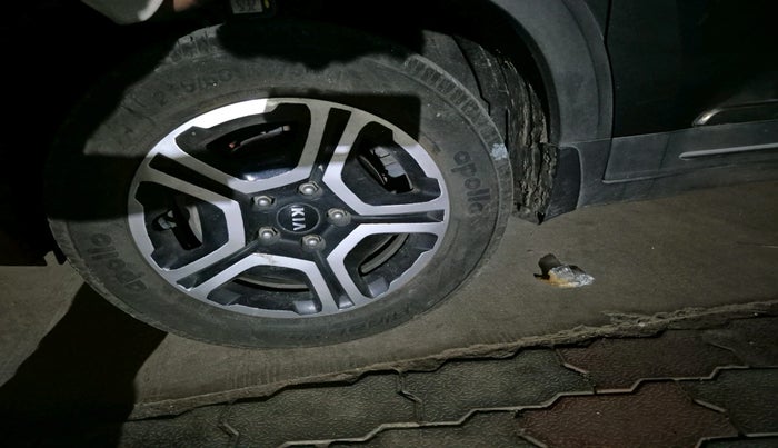 2021 KIA SONET HTX 1.0 IMT, Petrol, Manual, 12,428 km, tyre