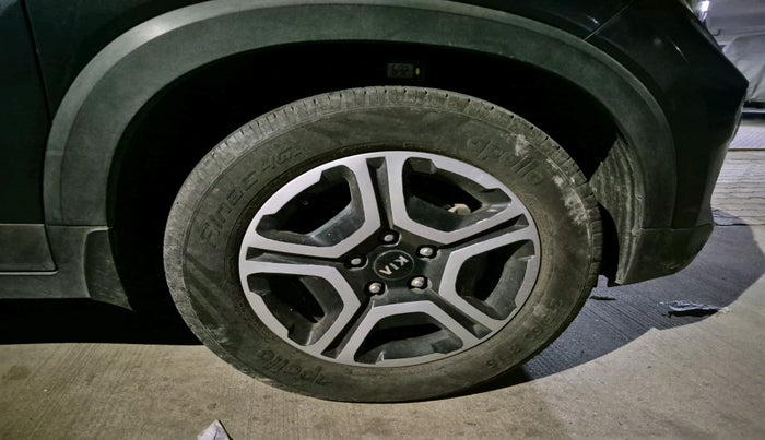 2021 KIA SONET HTX 1.0 IMT, Petrol, Manual, 12,428 km, tyre