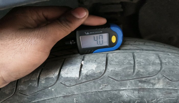 2016 Hyundai Creta S 1.4 DIESEL, Diesel, Manual, 2,23,270 km, tyre