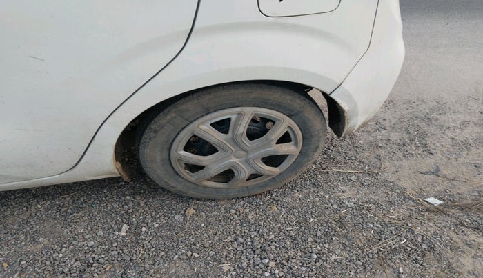 2022 Maruti Celerio VXI CNG, Petrol, Manual, 1,16,386 km, tyre