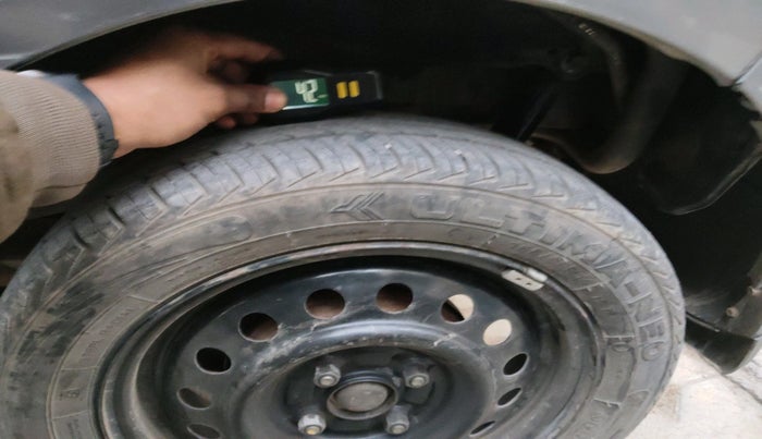 2011 Maruti Wagon R 1.0 VXI, Petrol, Manual, 50,335 km, tyre