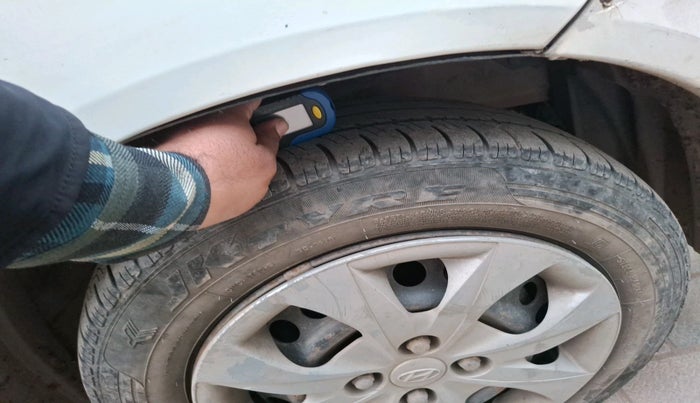 2014 Honda Amaze 1.5L I-DTEC S, Diesel, Manual, 1,16,670 km, tyre