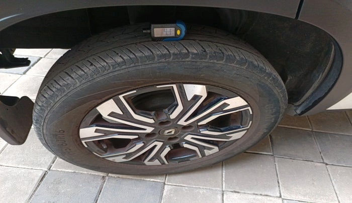 2021 Renault Kiger RXZ AMT DUAL TONE, Petrol, Automatic, 12,686 km, tyre