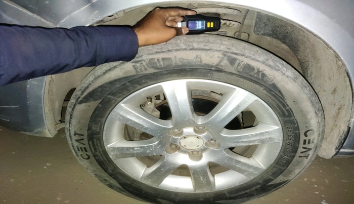 2011 Skoda Fabia ELEGANCE 1.2 TDI, Diesel, Manual, 1,67,998 km, tyre