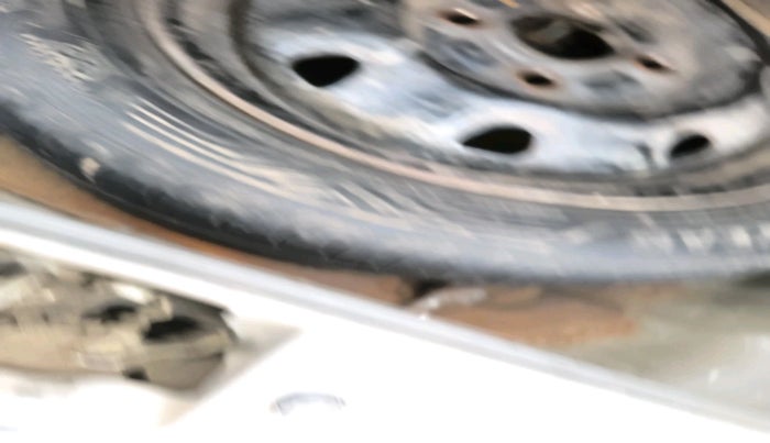 2011 Maruti Alto K10 VXI, Petrol, Manual, 1,72,393 km, tyre