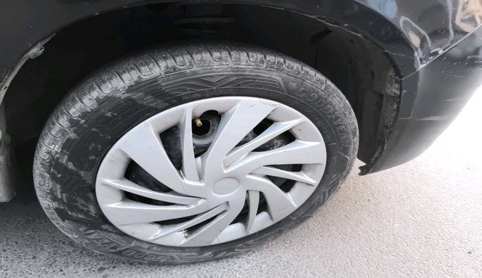 2011 Maruti Alto K10 VXI, Petrol, Manual, 1,72,393 km, tyre