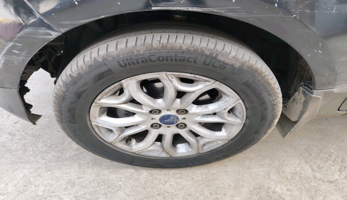 2017 Ford Ecosport TITANIUM 1.5L DIESEL, Diesel, Manual, 1,47,264 km, tyre