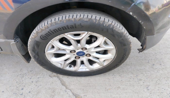 2017 Ford Ecosport TITANIUM 1.5L DIESEL, Diesel, Manual, 1,47,264 km, tyre