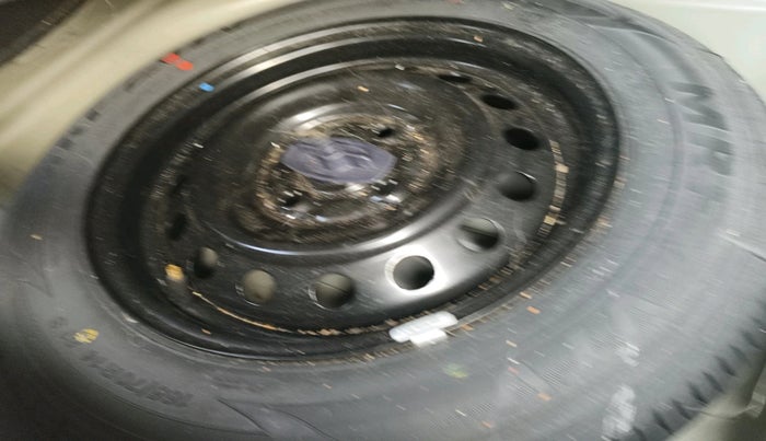 2021 Maruti New Wagon-R VXI 1.0, Petrol, Manual, 27,874 km, tyre