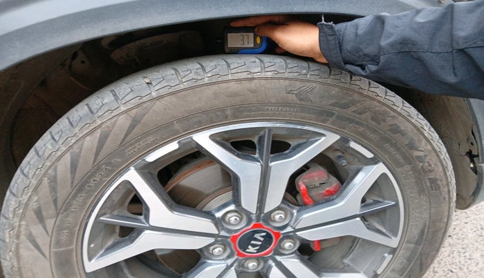 2021 KIA SELTOS GTX PLUS AT 1.5 DIESEL, Diesel, Automatic, 1,61,187 km, tyre