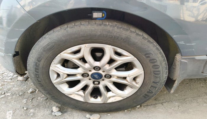 2015 Ford Ecosport TITANIUM 1.5L DIESEL, Diesel, Manual, 79,600 km, tyre