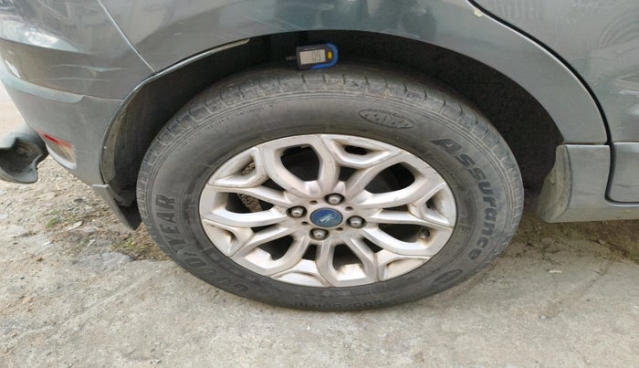 2015 Ford Ecosport TITANIUM 1.5L DIESEL, Diesel, Manual, 79,600 km, tyre