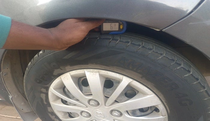 2013 Hyundai i10 MAGNA 1.2, Petrol, Manual, 32,231 km, tyre