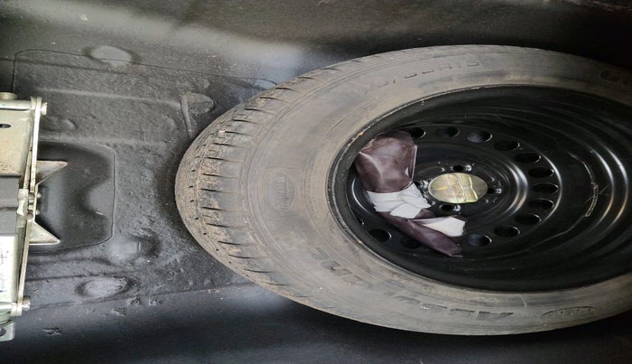 2015 Honda City 1.5L I-VTEC SV CVT, Petrol, Automatic, 17,574 km, tyre