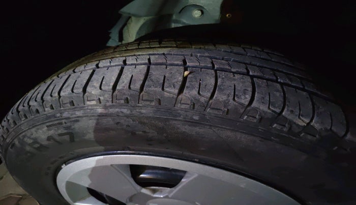 2018 Mahindra XUV500 W7, Diesel, Manual, 85,933 km, tyre