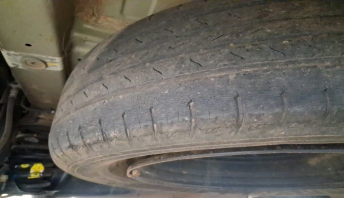 2022 KIA CARENS PRESTIGE PLUS 1.4 PETROL 7 STR, Petrol, Manual, 58,268 km, tyre