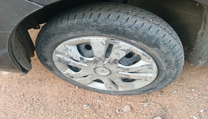 2015 Maruti Wagon R 1.0 VXI, Petrol, Manual, 31,693 km, tyre