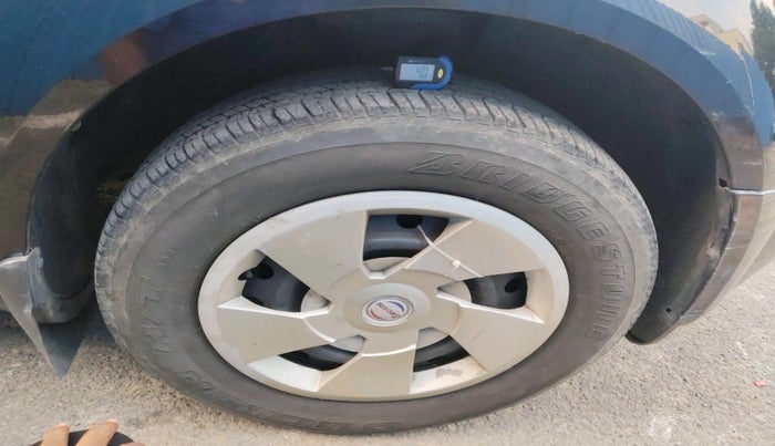 2014 Mahindra XUV500 W4, Diesel, Manual, 81,445 km, tyre