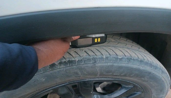 2019 Maruti Vitara Brezza ZDI AMT, Diesel, Automatic, 74,421 km, tyre