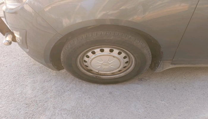 2019 Mahindra MARAZZO M2 8 STR, Diesel, Manual, 77,730 km, tyre