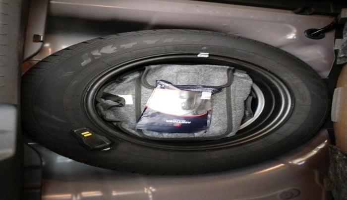 2025 KIA SYROS HTX Plus (O) 1.5 Diesel 6AT, Diesel, Automatic, 4,034 km, tyre