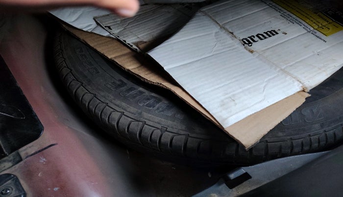 2016 Hyundai Elite i20 SPORTZ 1.2, Petrol, Manual, 90,844 km, tyre