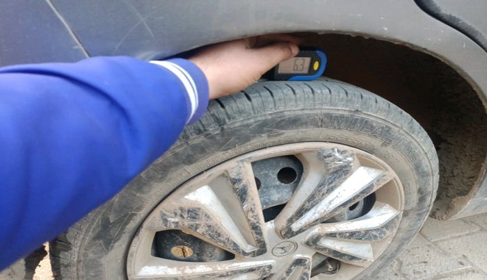 2018 Maruti Wagon R 1.0 VXI, Petrol, Manual, 54,514 km, tyre