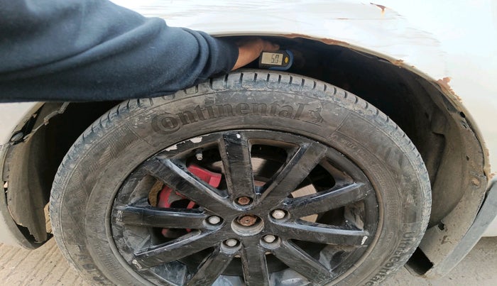 2013 Maruti SX4 ZDI, Diesel, Manual, 1,90,880 km, tyre