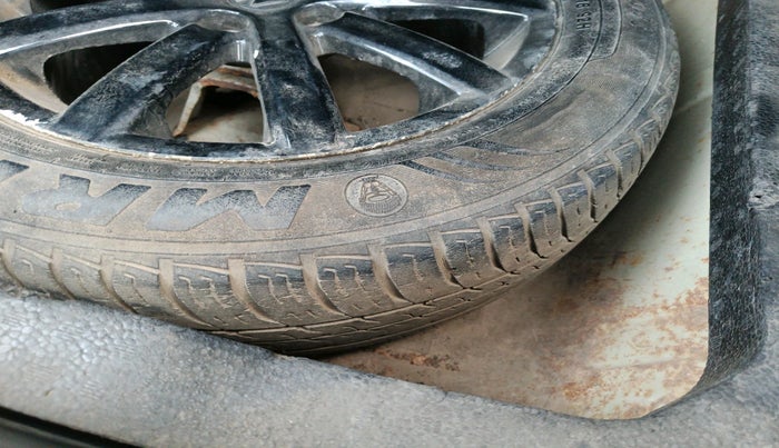 2013 Maruti SX4 ZDI, Diesel, Manual, 1,90,880 km, tyre