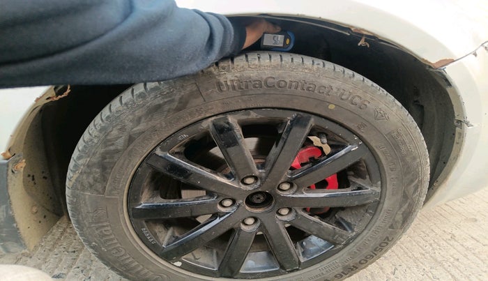 2013 Maruti SX4 ZDI, Diesel, Manual, 1,90,880 km, tyre