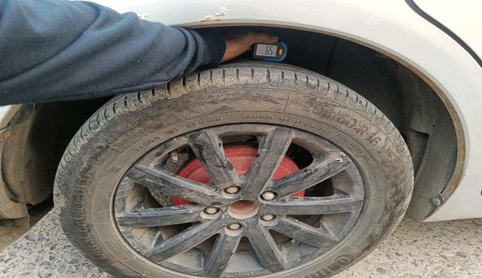 2013 Maruti SX4 ZDI, Diesel, Manual, 1,90,880 km, tyre