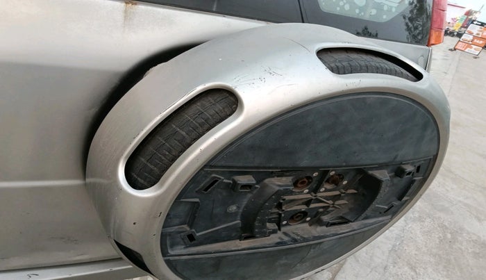 2012 Mahindra Quanto C6, Diesel, Manual, 1,00,333 km, tyre