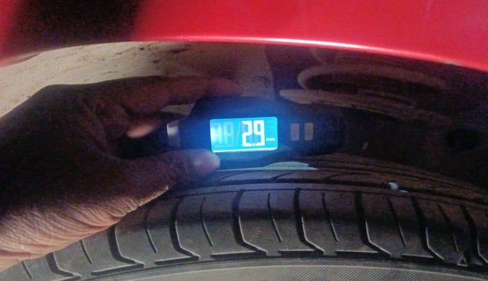 2018 Maruti Swift VXI, Petrol, Manual, 75,409 km, tyre