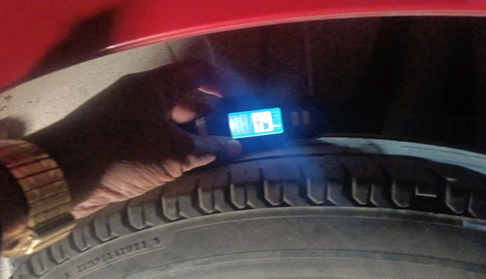 2018 Maruti Swift VXI, Petrol, Manual, 75,409 km, tyre