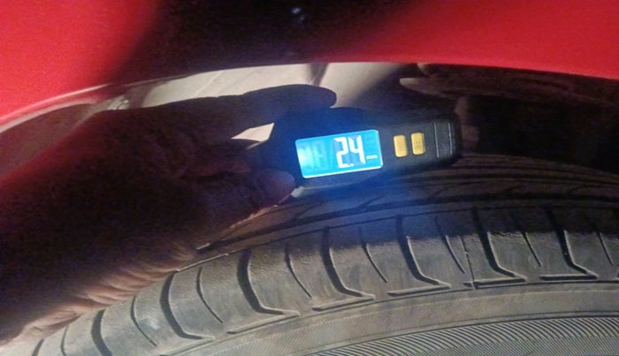 2018 Maruti Swift VXI, Petrol, Manual, 75,409 km, tyre