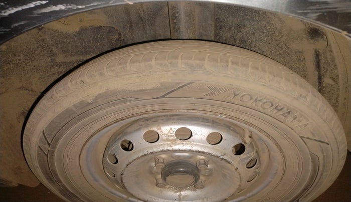 2020 Tata ALTROZ XE PETROL, Petrol, Manual, 78,494 km, tyre