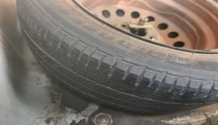 2014 Hyundai Verna FLUIDIC 1.6 CRDI SX, Diesel, Manual, 95,149 km, tyre