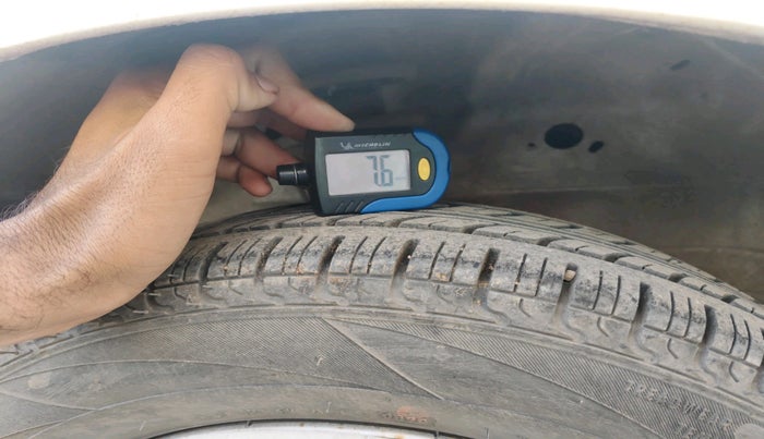 2012 Maruti Wagon R 1.0 LXI, Petrol, Manual, 61,032 km, tyre