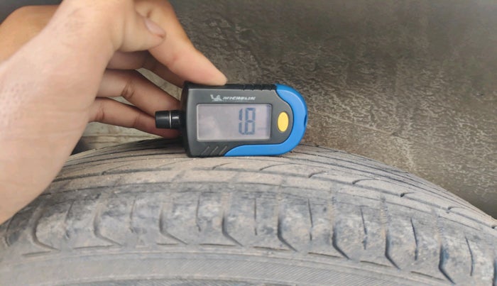 2012 Maruti Wagon R 1.0 LXI, Petrol, Manual, 61,032 km, tyre