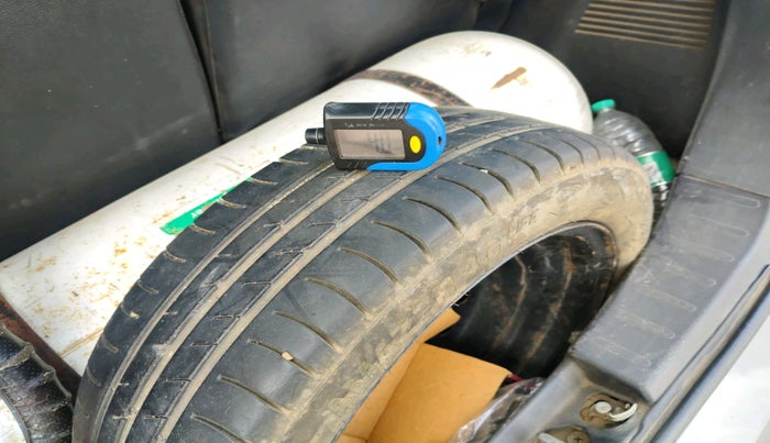 2017 Maruti Wagon R 1.0 VXI, Petrol, Manual, 1,47,560 km, tyre