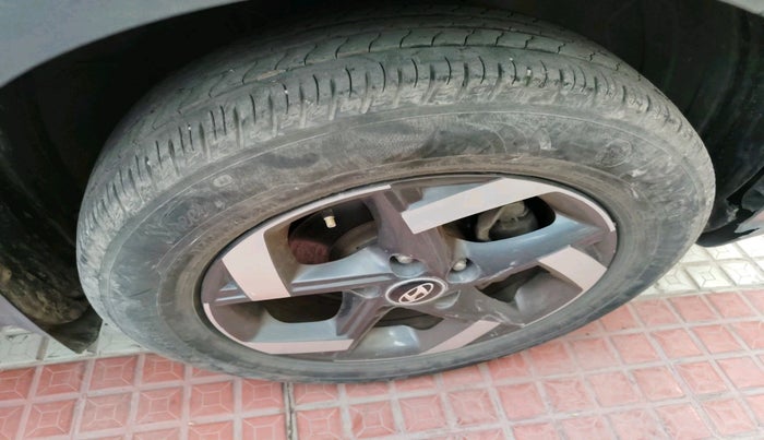 2019 Hyundai VENUE SX 1.4 CRDI, Diesel, Manual, 52,518 km, tyre