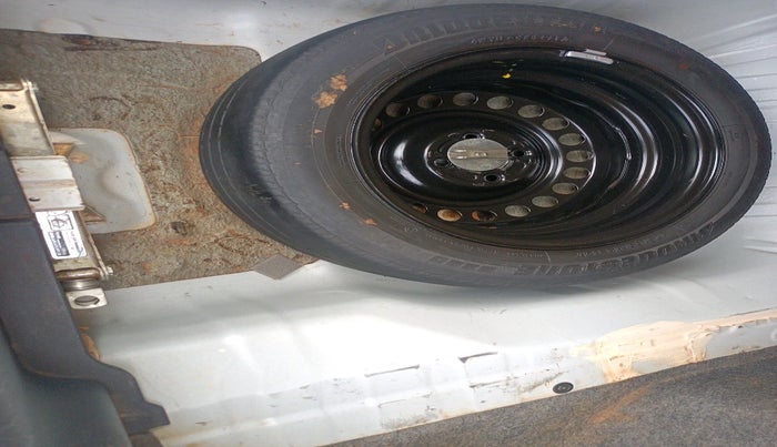 2017 Honda City 1.5L I-DTEC V, Diesel, Manual, 1,34,271 km, tyre