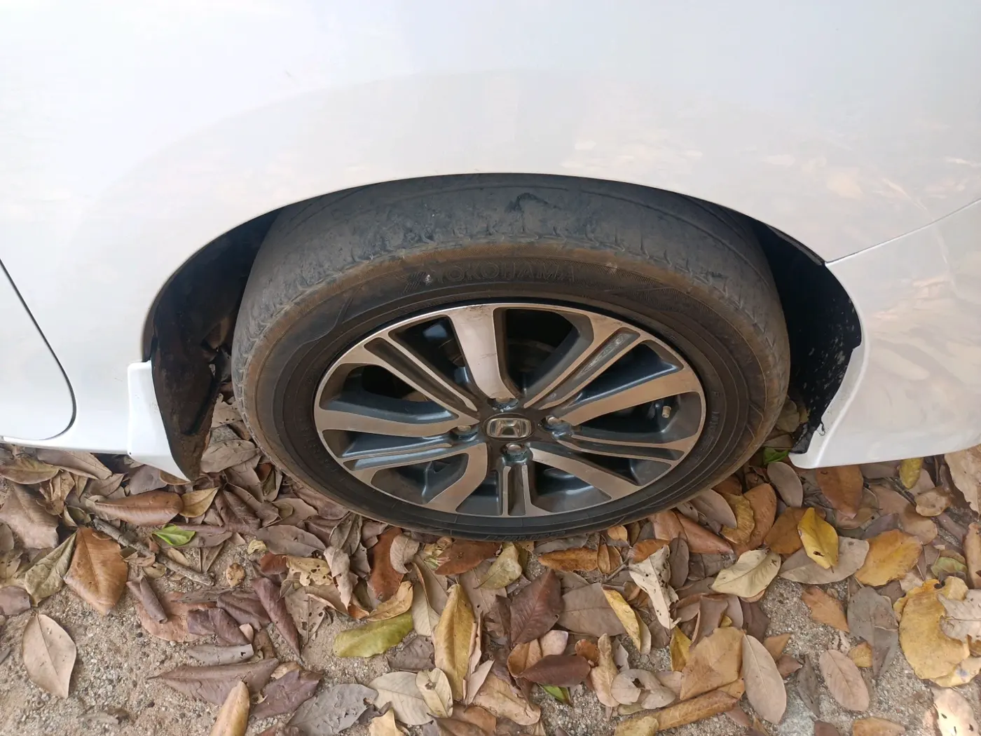 2017 Honda City 1.5L I-DTEC V, Diesel, Manual, 1,34,596 km, tyre