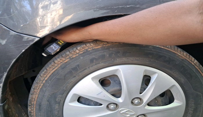 2012 Hyundai i10 SPORTZ 1.2, Petrol, Manual, 1,26,770 km, tyre