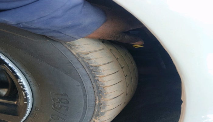 2011 Volkswagen Polo HIGHLINE1.2L, Petrol, Manual, 80,213 km, tyre