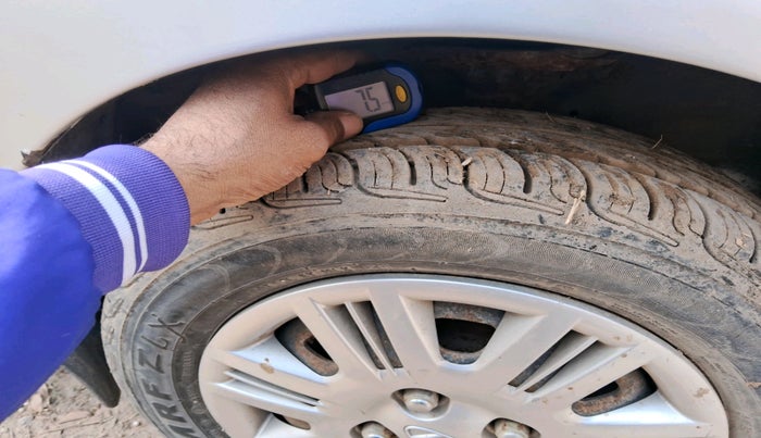 2011 Hyundai Santro Xing GLS, Petrol, Manual, 67,383 km, tyre