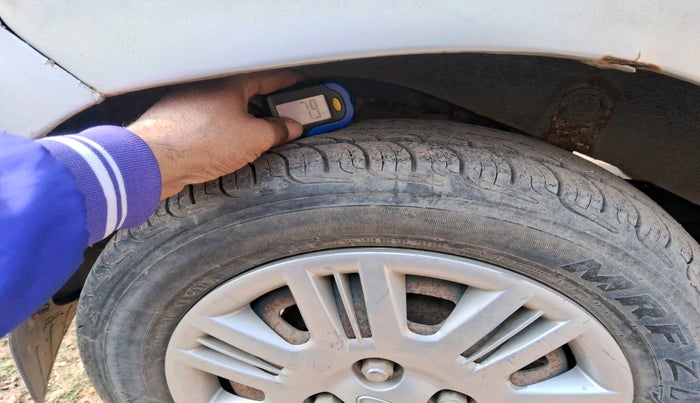 2011 Hyundai Santro Xing GLS, Petrol, Manual, 67,383 km, tyre