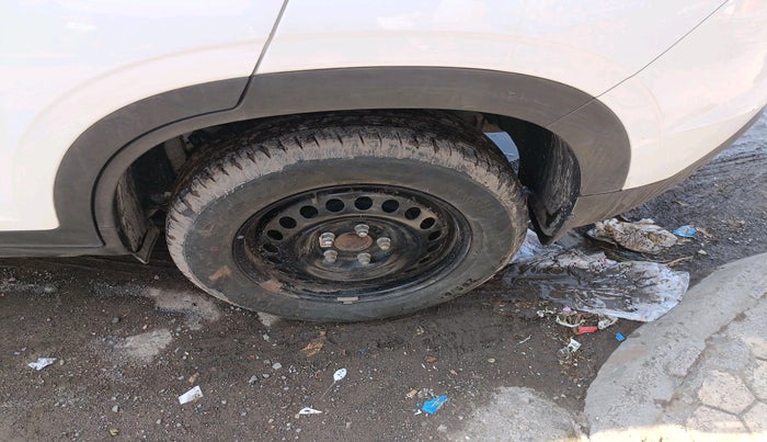 2022 Hyundai Creta E 1.5 DIESEL, Diesel, Manual, 35,365 km, tyre