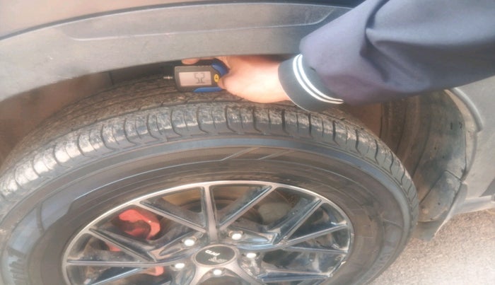 2019 Hyundai VENUE S 1.0 TURBO DCT, Petrol, Automatic, 56,450 km, tyre