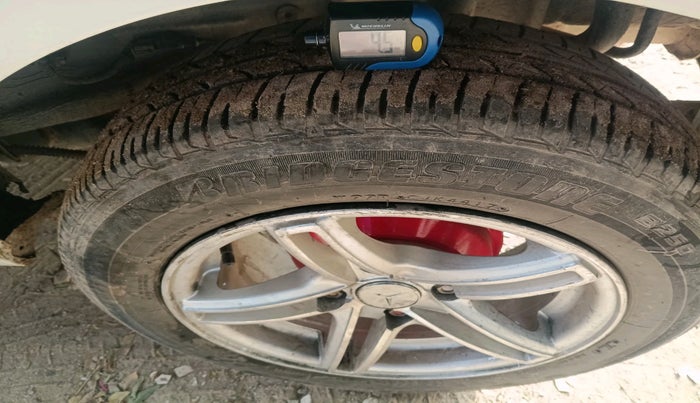 2019 Tata Tiago XE PETROL, Petrol, Manual, 44,126 km, tyre